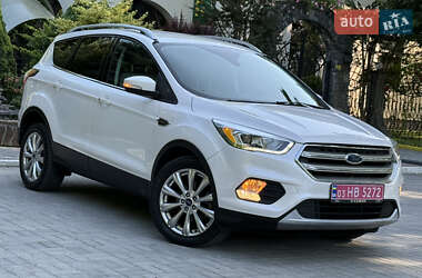 Внедорожник / Кроссовер Ford Escape 2017 в Дрогобыче