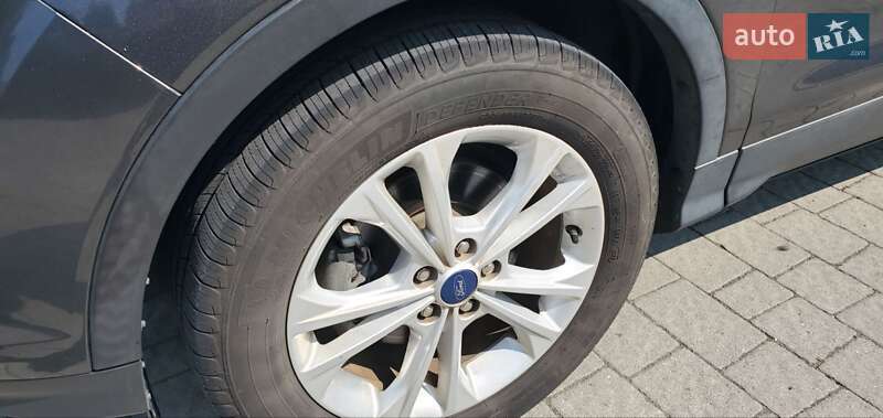 Внедорожник / Кроссовер Ford Escape 2018 в Трускавце