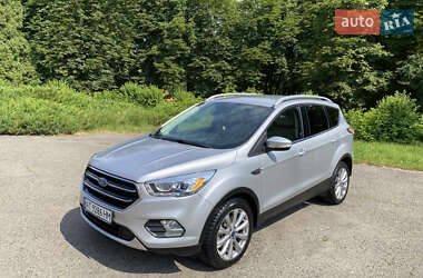 Внедорожник / Кроссовер Ford Escape 2016 в 