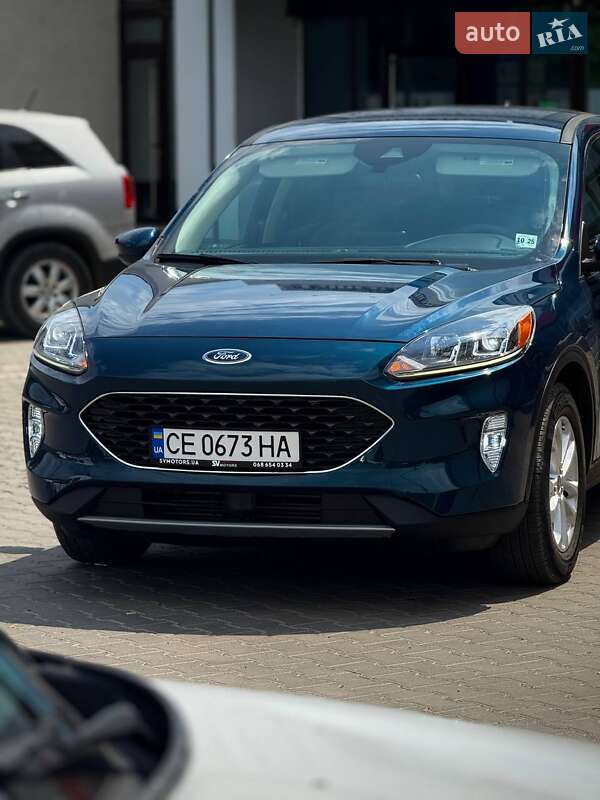 Позашляховик / Кросовер Ford Escape 2020 в Чернівцях