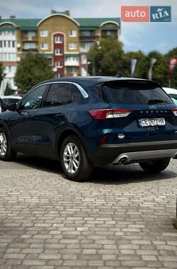 Внедорожник / Кроссовер Ford Escape 2020 в 