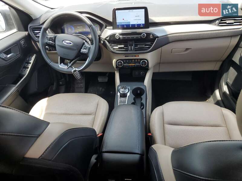 Внедорожник / Кроссовер Ford Escape 2021 в Киеве
