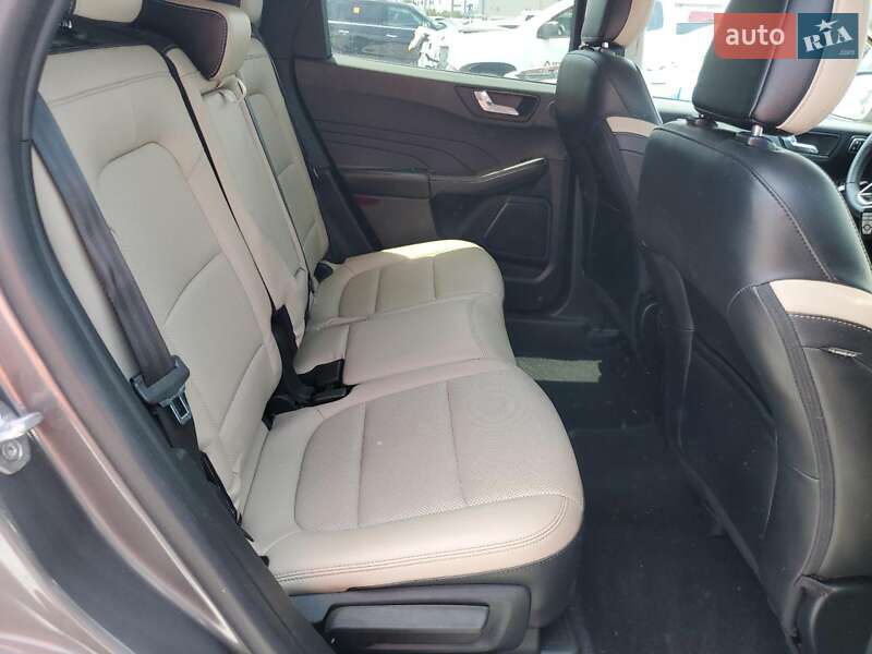 Внедорожник / Кроссовер Ford Escape 2021 в Киеве