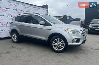 Внедорожник / Кроссовер Ford Escape 2017 в 