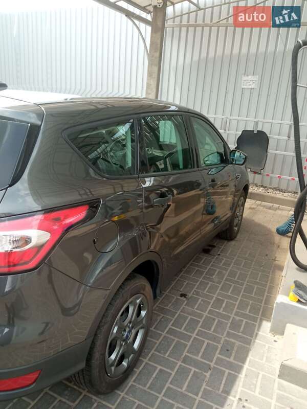 Внедорожник / Кроссовер Ford Escape 2018 в Полтаве фото 2 Внедорожник / Кроссовер Ford Escape 2018 в Полтаве