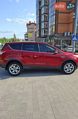 Внедорожник / Кроссовер Ford Escape 2013 в 