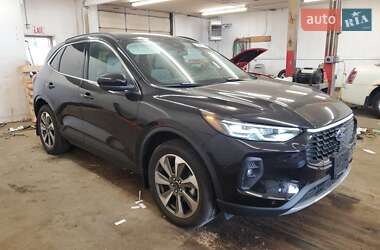 Внедорожник / Кроссовер Ford Escape 2024 в 