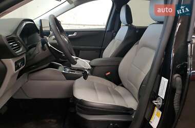 Внедорожник / Кроссовер Ford Escape 2024 в 