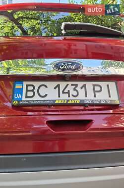 Внедорожник / Кроссовер Ford Escape 2013 в 