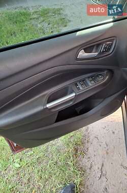Внедорожник / Кроссовер Ford Escape 2013 в Львове