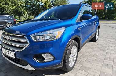 Внедорожник / Кроссовер Ford Escape 2018 в Хмельницком