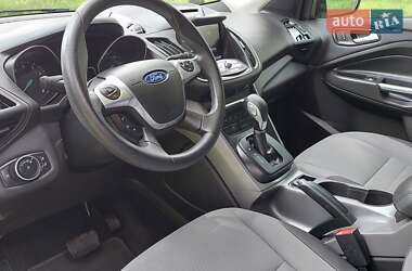 Внедорожник / Кроссовер Ford Escape 2015 в 