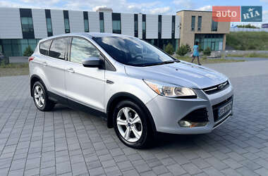 Внедорожник / Кроссовер Ford Escape 2015 в Хмельницком