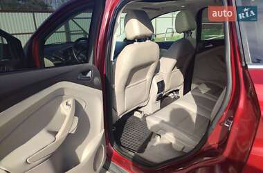 Внедорожник / Кроссовер Ford Escape 2014 в 
