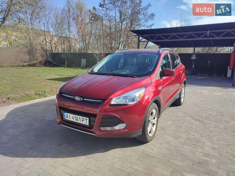 Внедорожник / Кроссовер Ford Escape 2014 в 