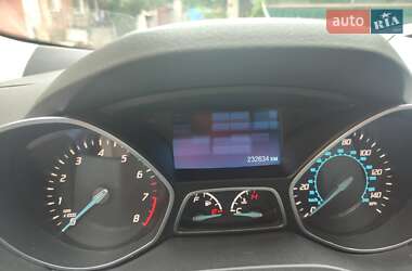 Внедорожник / Кроссовер Ford Escape 2014 в 