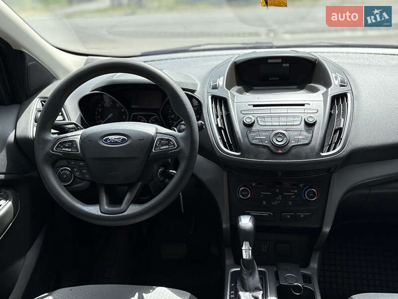 Внедорожник / Кроссовер Ford Escape 2016 в Шполе