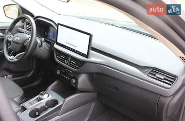 Позашляховик / Кросовер Ford Escape 2023 в 