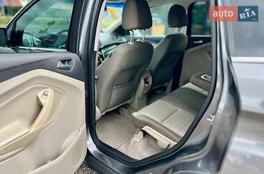 Внедорожник / Кроссовер Ford Escape 2013 в 
