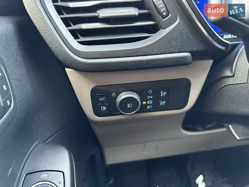 Позашляховик / Кросовер Ford Escape 2019 в Києві