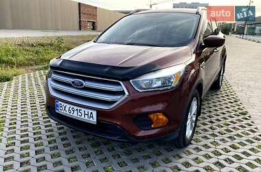Внедорожник / Кроссовер Ford Escape 2018 в 