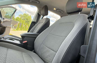 Внедорожник / Кроссовер Ford Escape 2022 в 