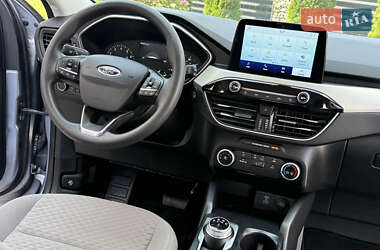 Внедорожник / Кроссовер Ford Escape 2022 в 