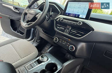 Внедорожник / Кроссовер Ford Escape 2022 в 