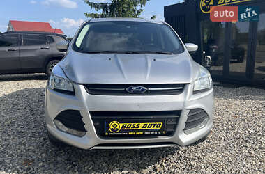 Внедорожник / Кроссовер Ford Escape 2016 в 