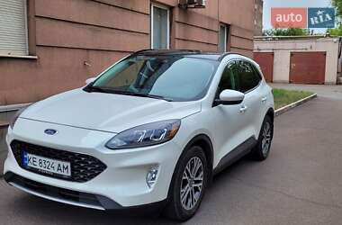 Позашляховик / Кросовер Ford Escape 2022 в 