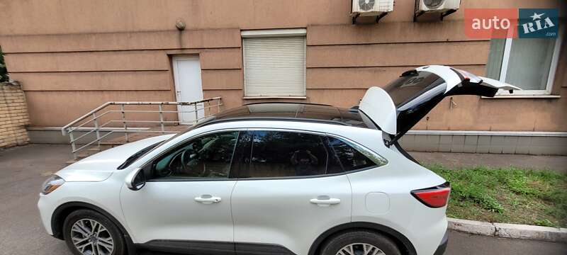 Внедорожник / Кроссовер Ford Escape 2022 в Кривом Роге