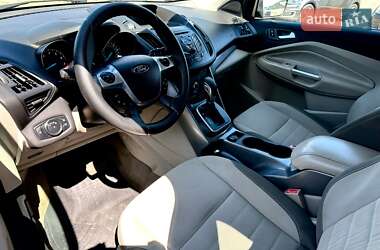 Внедорожник / Кроссовер Ford Escape 2013 в 