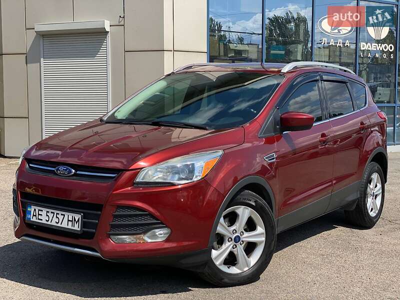 Внедорожник / Кроссовер Ford Escape 2015 в 
