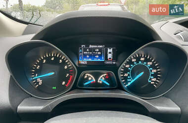 Внедорожник / Кроссовер Ford Escape 2015 в 