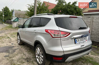 Внедорожник / Кроссовер Ford Escape 2015 в 