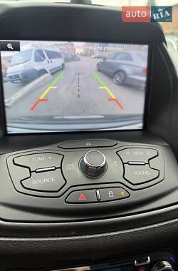 Внедорожник / Кроссовер Ford Escape 2013 в 