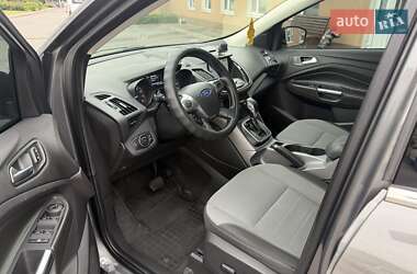 Внедорожник / Кроссовер Ford Escape 2013 в 