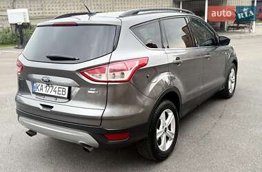 Внедорожник / Кроссовер Ford Escape 2013 в 