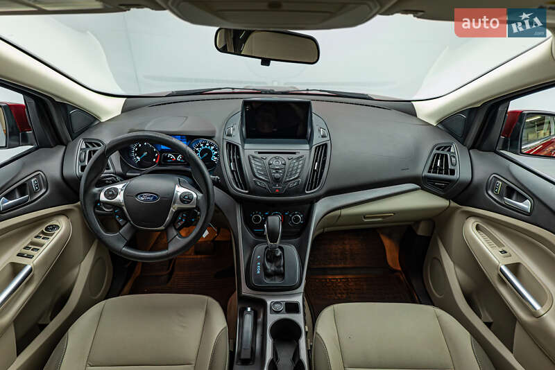 Позашляховик / Кросовер Ford Escape 2014 в Києві