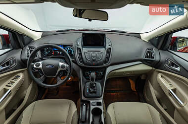 Внедорожник / Кроссовер Ford Escape 2014 в 