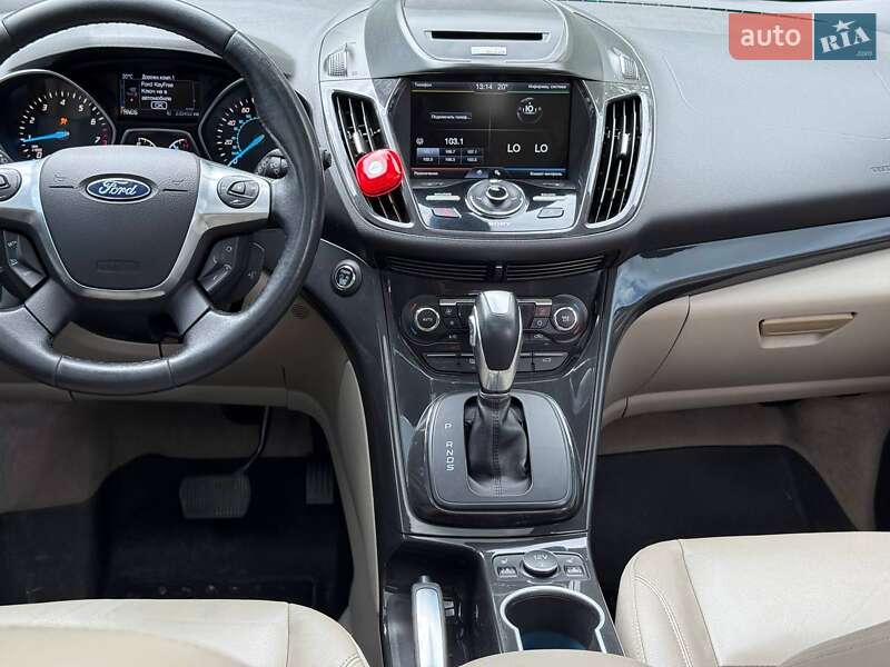 Внедорожник / Кроссовер Ford Escape 2014 в Хмельницком
