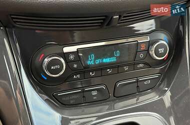 Внедорожник / Кроссовер Ford Escape 2014 в 