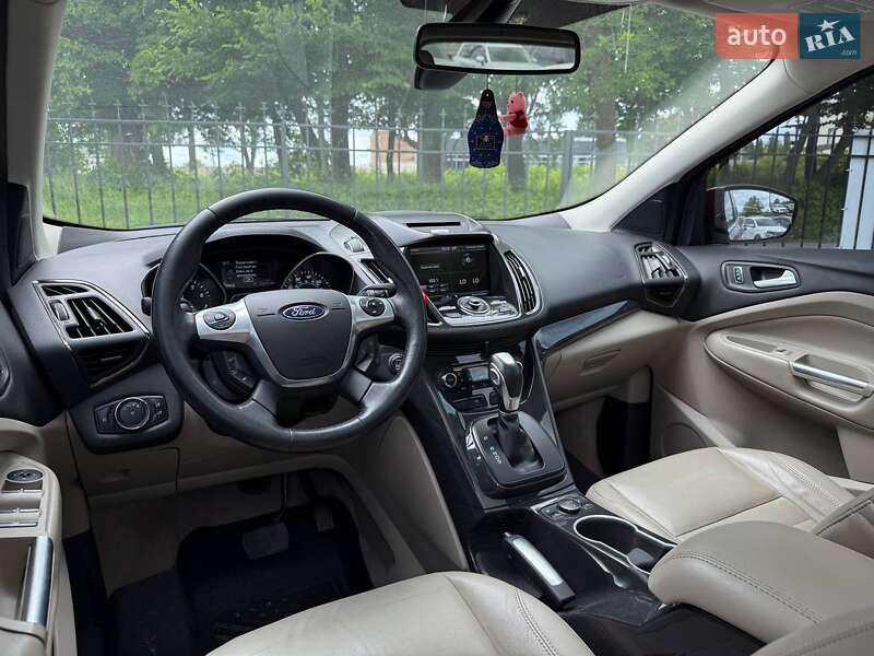 Внедорожник / Кроссовер Ford Escape 2014 в Хмельницком