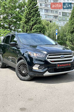 Внедорожник / Кроссовер Ford Escape 2016 в Сумах