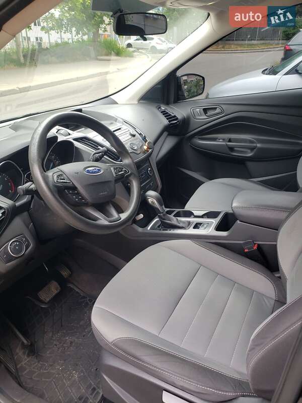 Внедорожник / Кроссовер Ford Escape 2018 в Днепре