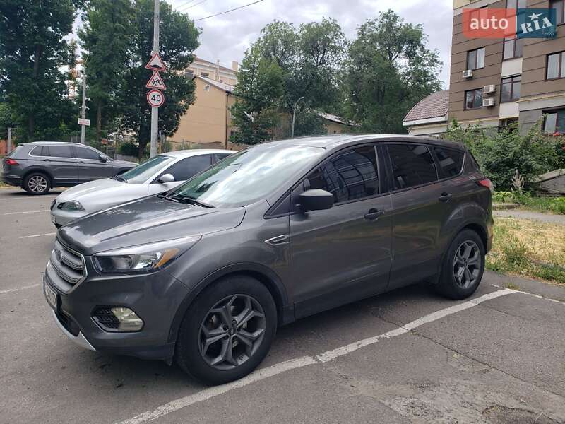 Внедорожник / Кроссовер Ford Escape 2018 в Днепре
