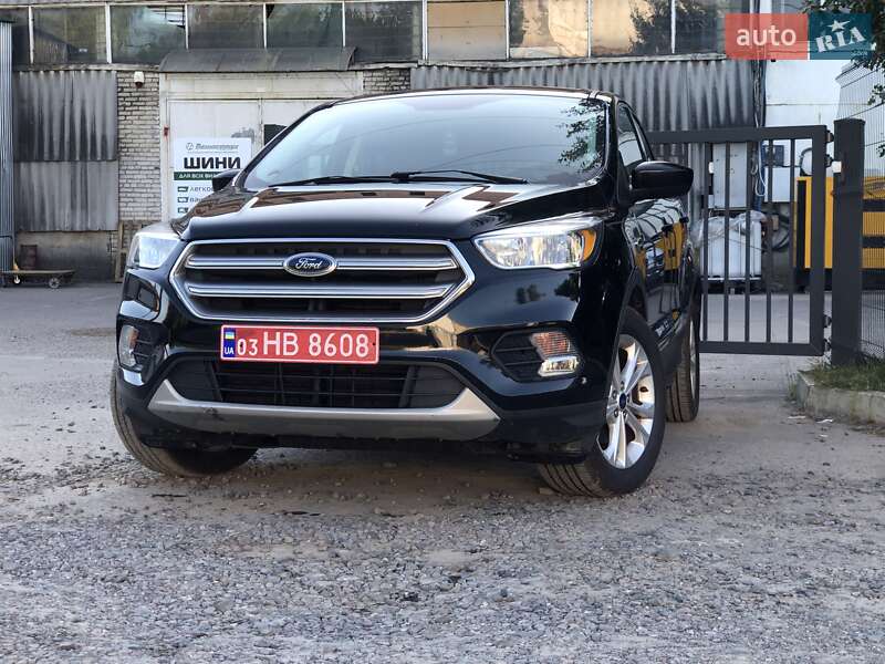 Внедорожник / Кроссовер Ford Escape 2016 в Львове