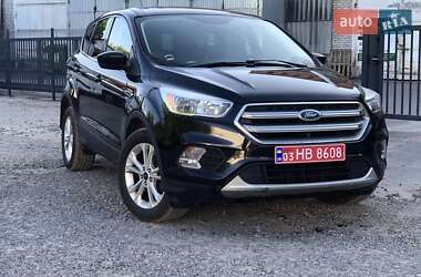 Внедорожник / Кроссовер Ford Escape 2016 в 