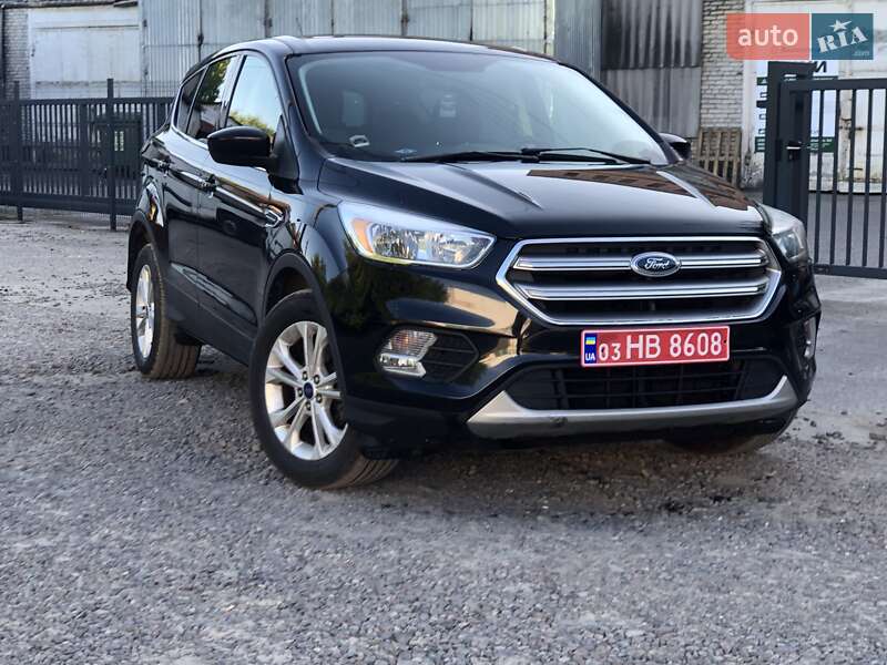 Внедорожник / Кроссовер Ford Escape 2016 в Львове