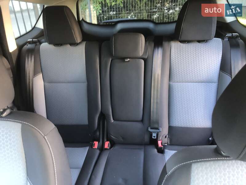 Внедорожник / Кроссовер Ford Escape 2016 в Львове